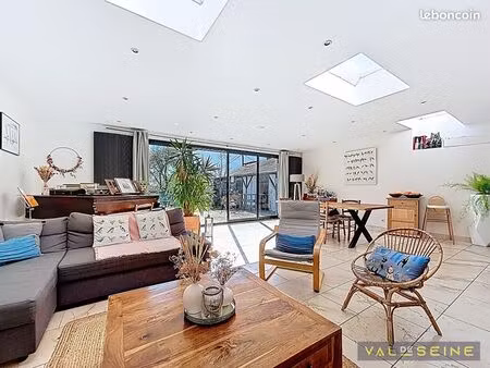 maison 6 pièces 170 m²