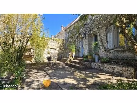 maison 10 pièces 160 m²