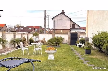 maison 5 pièces 94 m²