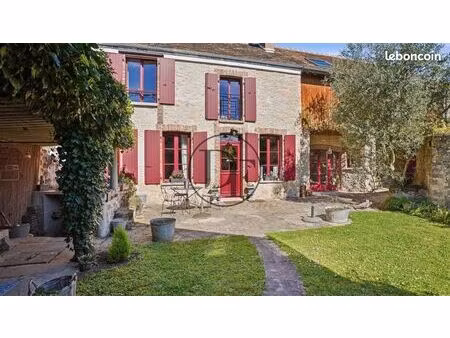 propriété 8 pièces 180 m²