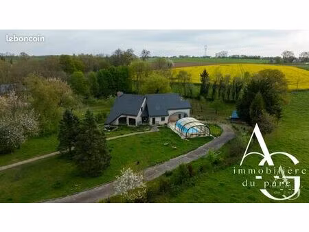 maison 7 pièces 205 m²