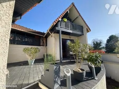 maison 6 pièces 130 m²