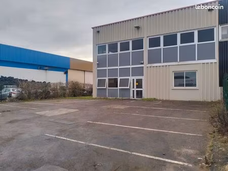 local d activités / bureau 740m2
