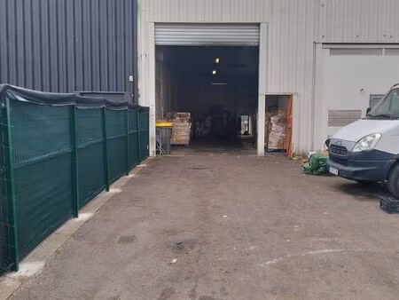 local d activités / entrepôt 370m2