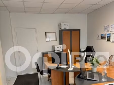 local commercial 51 m²