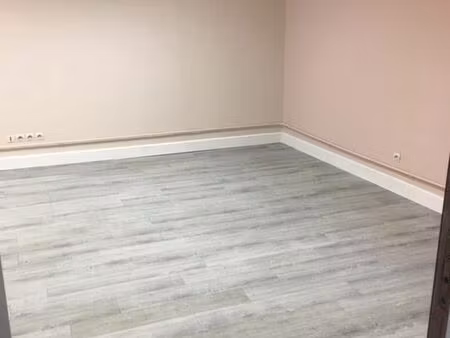 bureau à louer dans cabinet paramédical