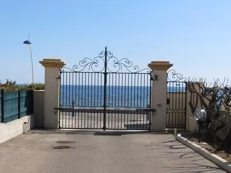 sausset loue garage = 175 00 c.c