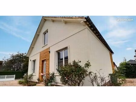 maison 6 pièces 130 m2 avec dépendance et jardin