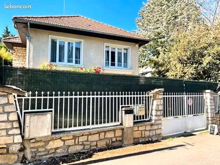 maison 5 pièces 143 m2