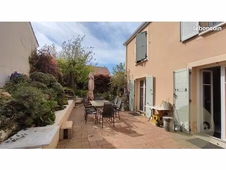 maison 6 pièces 148 m²