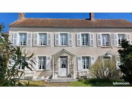 maison 7 pièces 183 m²