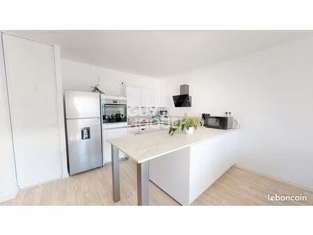 appartement 3 pièces 65 m²