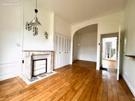 local commercial 33 m² montereau fault yonne