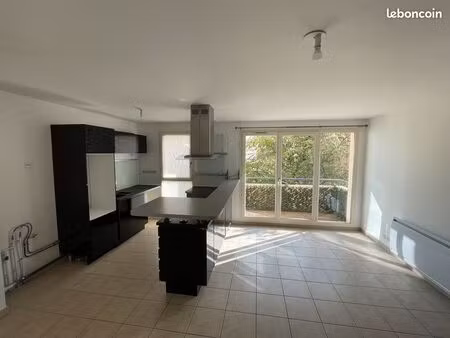 bel appartement à louer disponible à partir du 17/07/2026