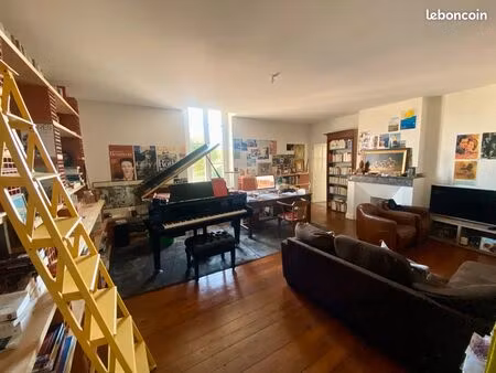 location t2 bis 75m2