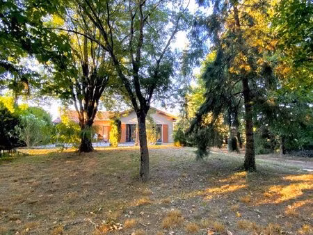 villa meublée 1300/mois avec parc