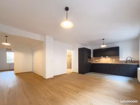 superbe t3 complètement rénové et isolé - hyper centre