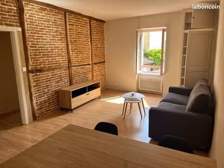 t2 meublé 46m2 - centre bourg-en-bresse