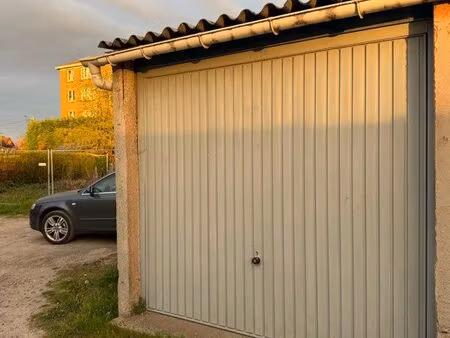 garage / box à louer sécurisé – falvy – accès facile