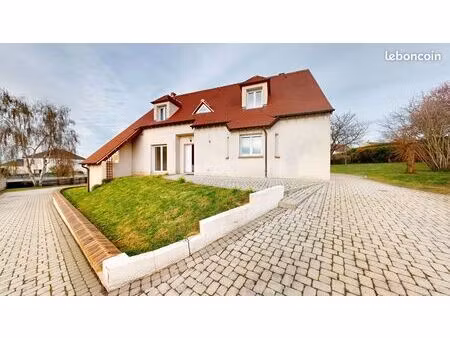 maison 7 pièces 182 m²