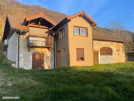 maison rénovée 3 pièces 180m2