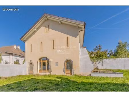 maison 4 pièces 163 m²