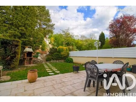 propriété 4 pièces 102 m²