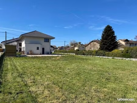 terrain 600 m² sciez