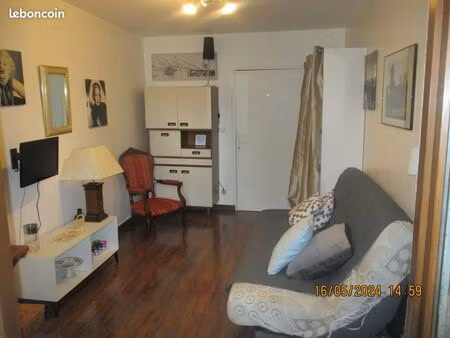 grand studio meublé a louer a l annee