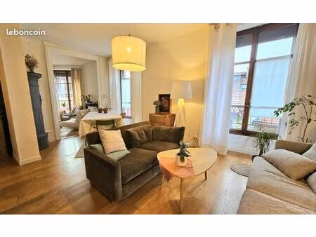 appartement 4 pièces  75 m²  lumineux  dernier étage