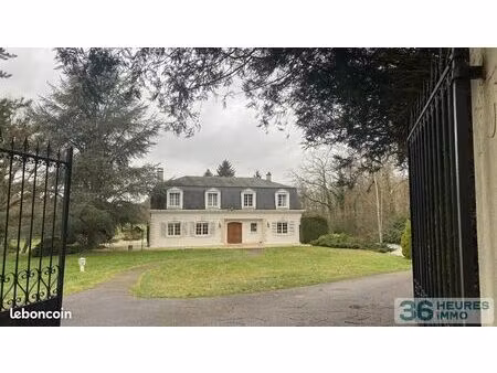 propriété 256 m² saint-hilarion