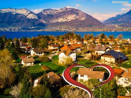 maison 100m2  3 chambres  grand jardin  proche d’annecy  à 8min du lac à pied