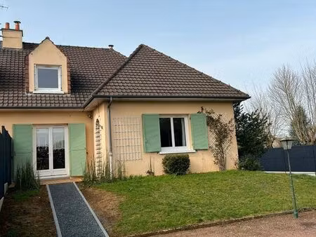 centre savigné pav 4ch sur 1 100m2