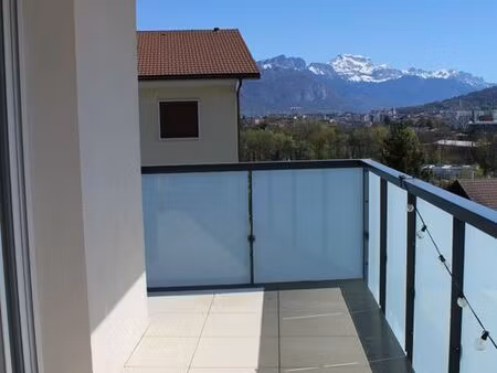 appartement 3 pièces 69 m2 + parking sous-terrain