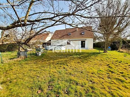 propriété 8 pièces 163 m²