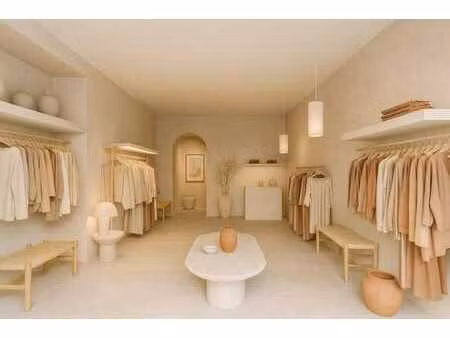 commerciale brute 90 m²+ cave de stockage de 36 m²