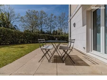 appartement avec grand jardin proche gare