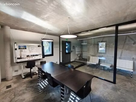 location bureau de 19m² + parties communes - douvaine - zone des esserts