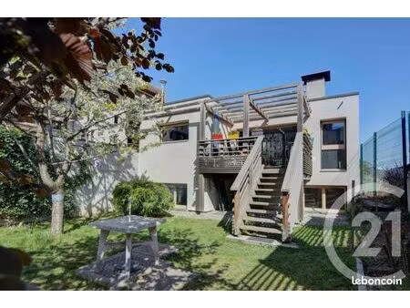 maison 4 pièces 111 m²