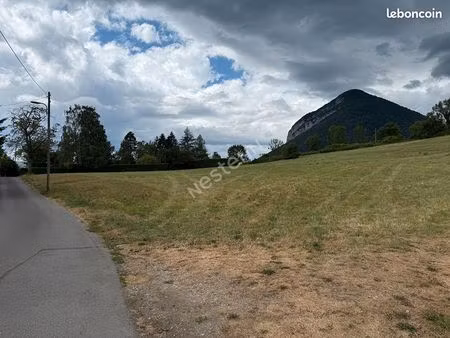 terrain 817 m² talloires montmin