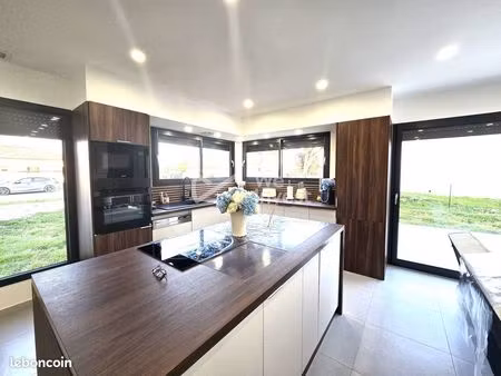 maison 6 pièces 128 m²
