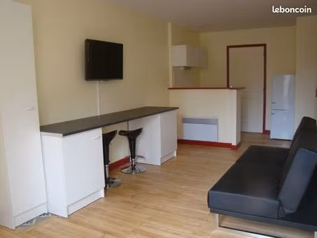 t2 meublé et équipé