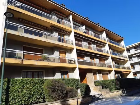 appartement de standing dans un quartier recherché du centre-ville