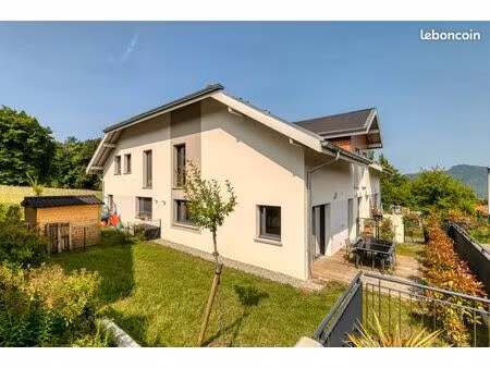 t4 duplex 90m2 +jardin