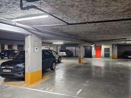 emplacement parking souterain sécurisé le chesnay