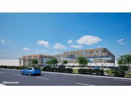 bureaux 1 700 m²