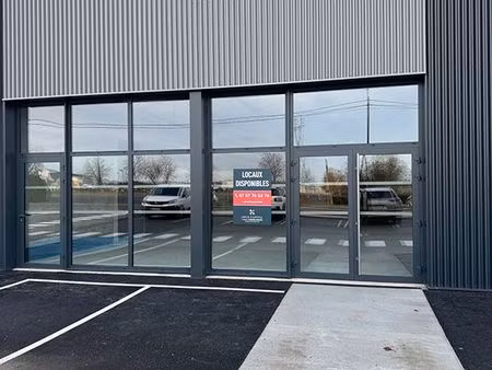 local commercial 372 m²