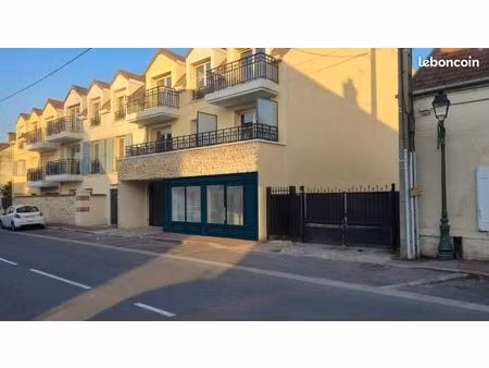 local commercial 79 m² le perray-en-yvelines