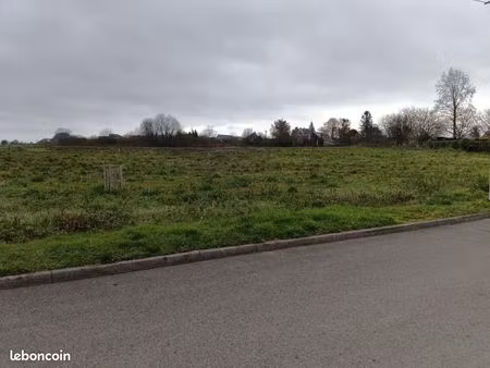 terrain 1 500 m² saint gobain