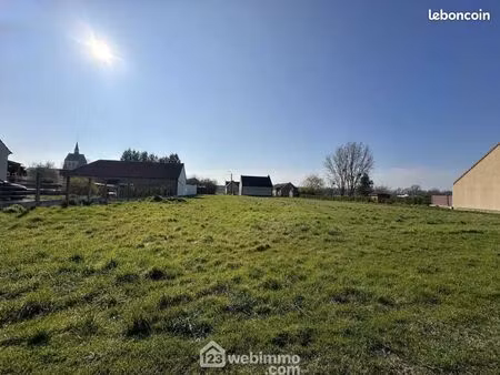 terrain 1 300 m² mortiers